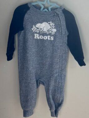 🖤🩶 Roots Baby Black & Grey Logo Romper – 6–12M 🩶🖤